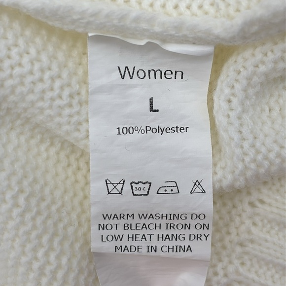 Cream Sweater with American Flag Design size Large - Picture 4 of 5